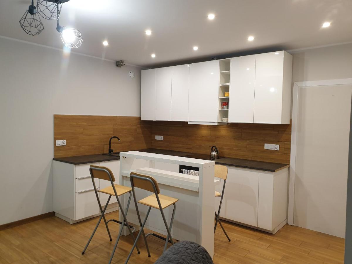 Maly Apartament W Zieleni Blisko Jeziora Sroda Wielkopolska Exterior photo